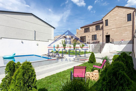 ԱՎԱՆ, ՊԵՏՐՈՍ ԴՈՒՐՅԱՆ ՓՈՂՈՑ, 6 ՍԵՆՅԱԿ