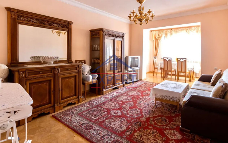 ՄԱԼԱԹԻԱ ՍԵԲԱՍՏԻԱ, ԿՈՒՐՂԻՆՅԱՆ ՓՈՂՈՑ, 3 ՍԵՆՅԱԿ