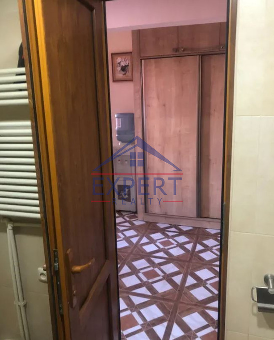 ԿԵՆՏՐՈՆ, ՍԱՅԱԹ ՆՈՎԱ ՊՈՂՈՏԱ, 2 ՍԵՆՅԱԿ