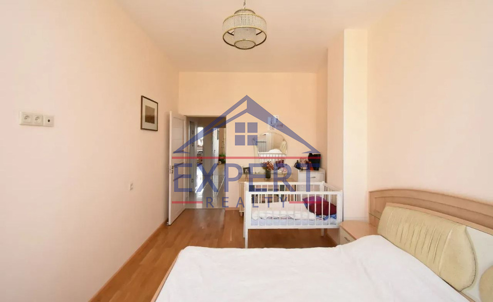 ՔԱՆԱՔԵՌ ԶԵՅԹՈՒՆ, ՍԵՎԱԿԻ ՓՈՂՈՑ, 3 ՍԵՆՅԱԿ