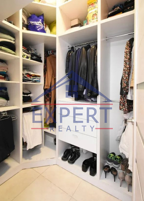 ՔԱՆԱՔԵՌ ԶԵՅԹՈՒՆ, ՍԵՎԱԿԻ ՓՈՂՈՑ, 3 ՍԵՆՅԱԿ