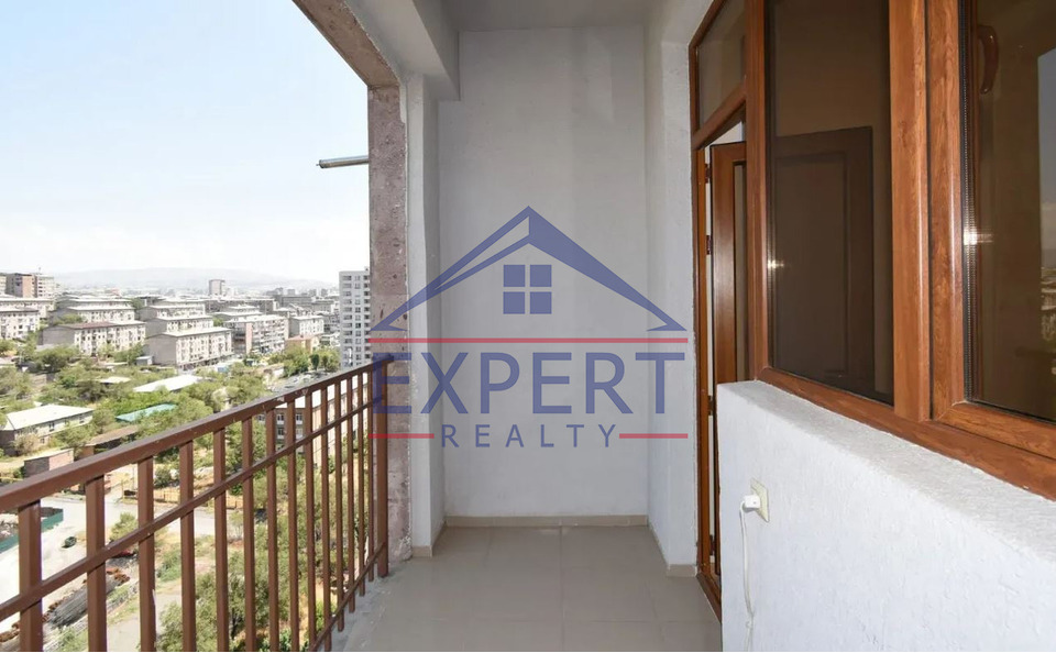 ՔԱՆԱՔԵՌ ԶԵՅԹՈՒՆ, ՍԵՎԱԿԻ ՓՈՂՈՑ, 3 ՍԵՆՅԱԿ