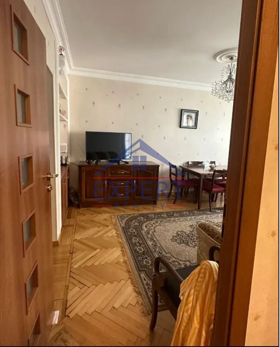 ԱՐԱԲԿԻՐ, ԿՈՄԻՏԱՍԻ ՊՈՂՈՏԱ, 3 ՍԵՆՅԱԿ