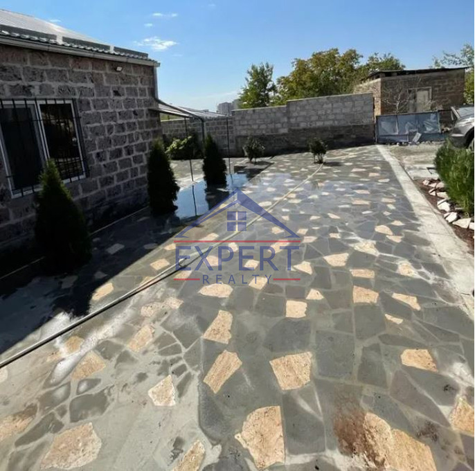 ԴԱՎԹԱՇԵՆ, ՄԵԼՔՈՒՄՈՎ ՓՈՂՈՑ, 3 ՍԵՆՅԱԿ