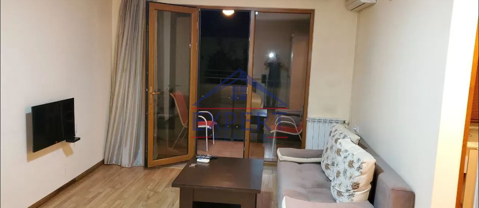 ԿԵՆՏՐՈՆ, ՀԱՆՐԱՊԵՏՈՒԹՅԱՆ ՓՈՂՈՑ, 1 ՍԵՆՅԱԿ