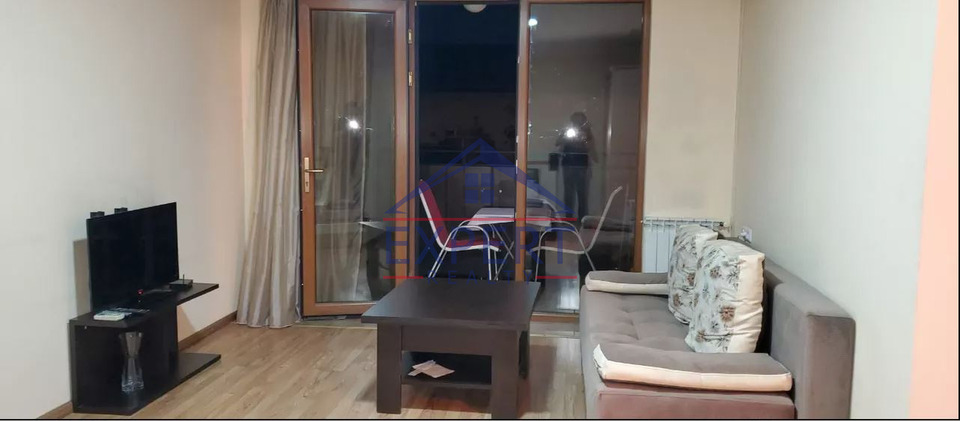 ԿԵՆՏՐՈՆ, ՀԱՆՐԱՊԵՏՈՒԹՅԱՆ ՓՈՂՈՑ, 1 ՍԵՆՅԱԿ