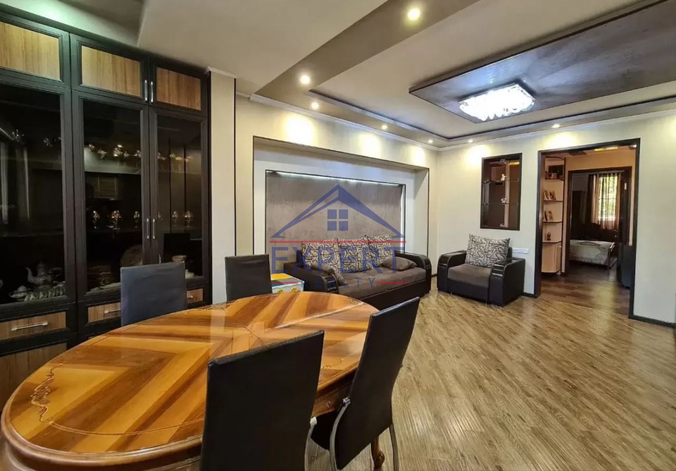 ԿԵՆՏՐՈՆ, ՊՈՒՇԿԻՆԻ ՓՈՂՈՑ, 4 ՍԵՆՅԱԿ