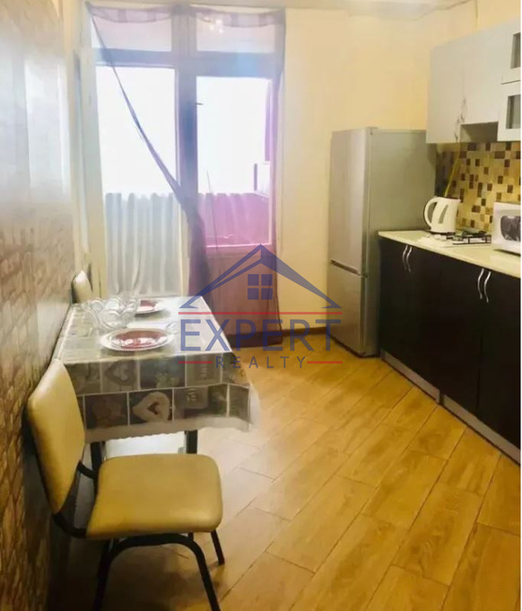 ԿԵՆՏՐՈՆ, ԱԳԱԹԱՆԳԵՂՈՍ ՓՈՂՈՑ, 2 ՍԵՆՅԱԿ