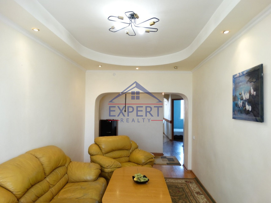 ԷՐԵԲՈՒՆԻ, ՆՈՐ ԱՐԵՇ, 3 ՍԵՆՅԱԿ