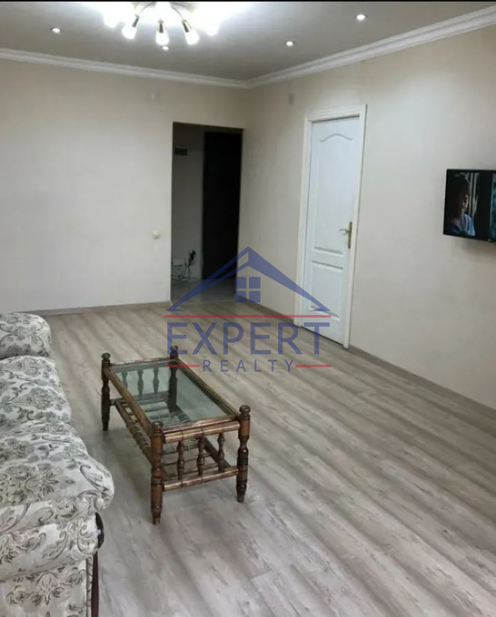 ԱՐԱԲԿԻՐ, ՎԻԿՏՈՐ ՀԱՄԲԱՐՁՈՒՄՅԱՆ ՓՈՂՈՑ, 2 ՍԵՆՅԱԿ