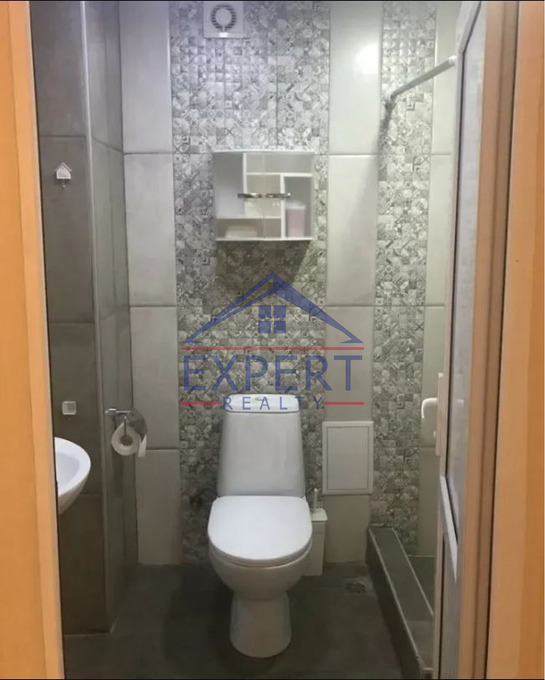 ԱՐԱԲԿԻՐ, ՎԻԿՏՈՐ ՀԱՄԲԱՐՁՈՒՄՅԱՆ ՓՈՂՈՑ, 2 ՍԵՆՅԱԿ