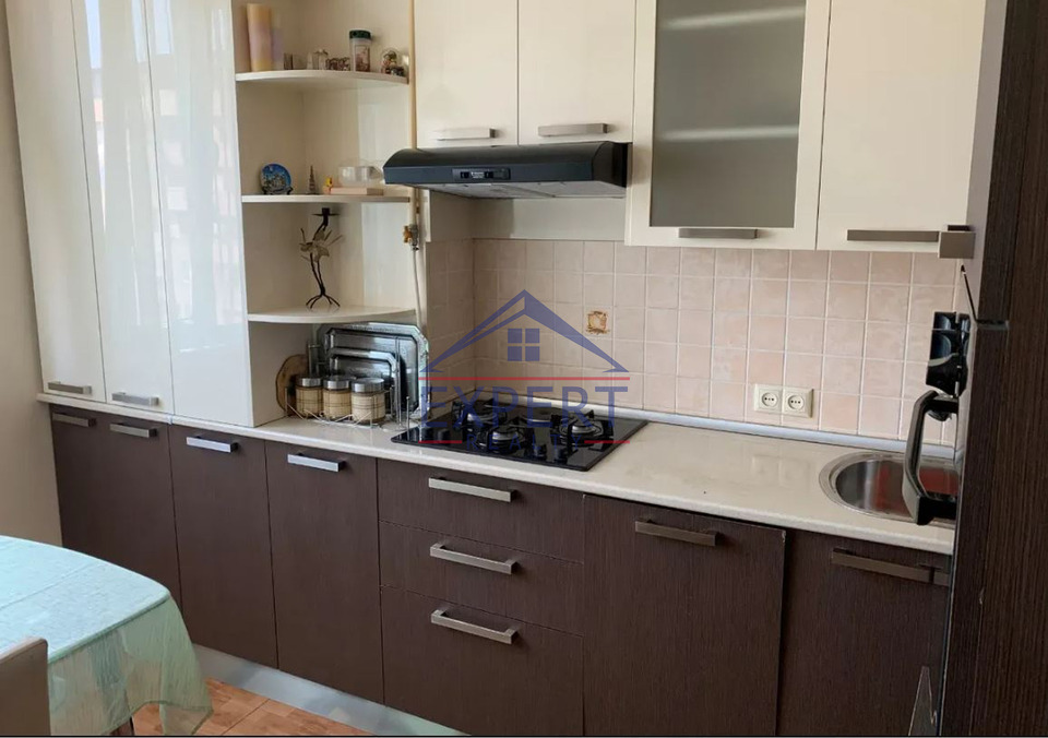 ԱՐԱԲԿԻՐ, ԱԶԱՏՈՒԹՅԱՆ ՊՈՂՈՏԱ, 2 ՍԵՆՅԱԿ