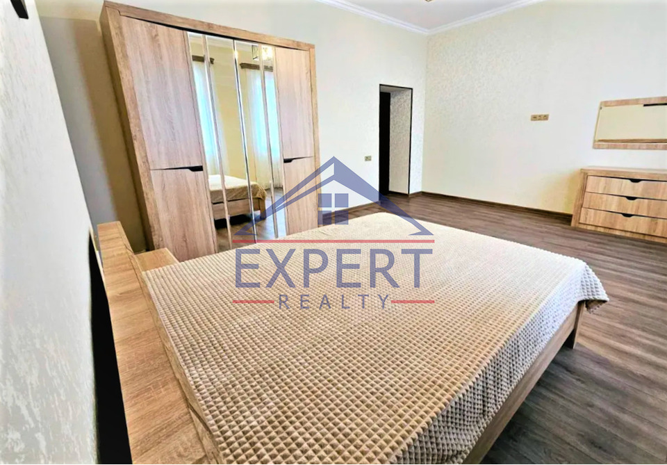 ԴԱՎԹԱՇԵՆ, ԱՆԴՐԱՆԻԿ ԻՈՍԻՖՅԱՆԻ ՓՈՂՈՑ, 3 ՍԵՆՅԱԿ