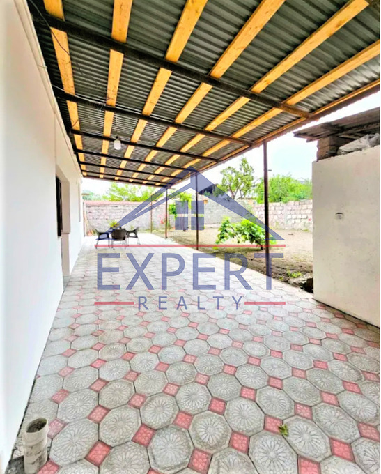 ԴԱՎԹԱՇԵՆ, ԱՆԴՐԱՆԻԿ ԻՈՍԻՖՅԱՆԻ ՓՈՂՈՑ, 3 ՍԵՆՅԱԿ