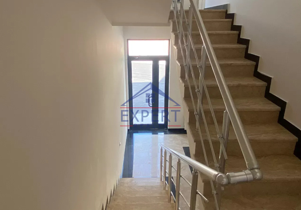 ԿԵՆՏՐՈՆ, ԱՐՇԱԿՈՒՆՅԱՑ ՊՈՂՈՏԱ, 90ՔՄ