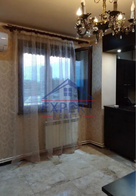 ԱՋԱՓՆՅԱԿ, ԼԵՆԻՆԳՐԱԴՅԱՆ ՓՈՂՈՑ, 3 ՍԵՆՅԱԿ