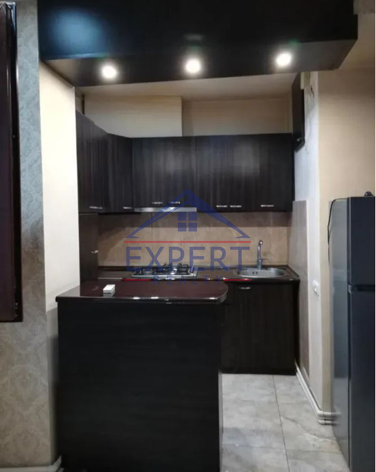 ԱՋԱՓՆՅԱԿ, ԼԵՆԻՆԳՐԱԴՅԱՆ ՓՈՂՈՑ, 3 ՍԵՆՅԱԿ