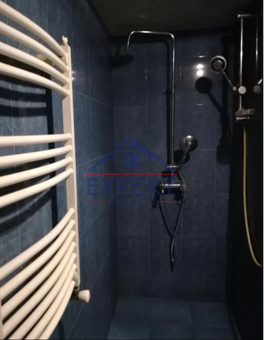 ԱՋԱՓՆՅԱԿ, ԼԵՆԻՆԳՐԱԴՅԱՆ ՓՈՂՈՑ, 3 ՍԵՆՅԱԿ