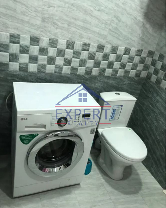 ԷՐԷԲՈՒՆԻ, ՆՈՐ ԱՐԵՇ, 2 ՍԵՆՅԱԿ