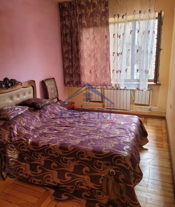 ԴԱՎԹԱՇԵՆ, ՏԻԳՐԱՆ ՊԵՏՐՈՍՅԱՆ ՓՈՂՈՑ, 3 ՍԵՆՅԱԿ