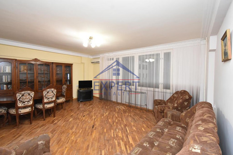ԿԵՆՏՐՈՆ, ՆԱԼԲԱՆԴՅԱՆ ՓՈՂՈՑ, 3 ՍԵՆՅԱԿ