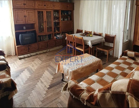 ՇԵՆԳԱՎԻԹ, ԲԱԳՐԱՏՈՒՆՅԱՑ ՓՈՂՈՑ, 3 ՍԵՆՅԱԿ
