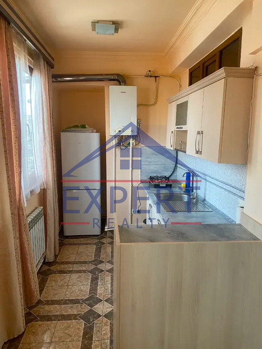 ԿԵՆՏՐՈՆ, ԽՈՐԵՆԱՑԻ ՓՈՂՈՑ, 3 ՍԵՆՅԱԿ
