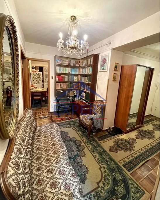 ՔԱՆԱՔԵՌ ԶԵՅԹՈՒՆ, ՌՈՒԲԻՆՅԱՆՑ ՓՈՂՈՑ, 3 ՍԵՆՅԱԿ