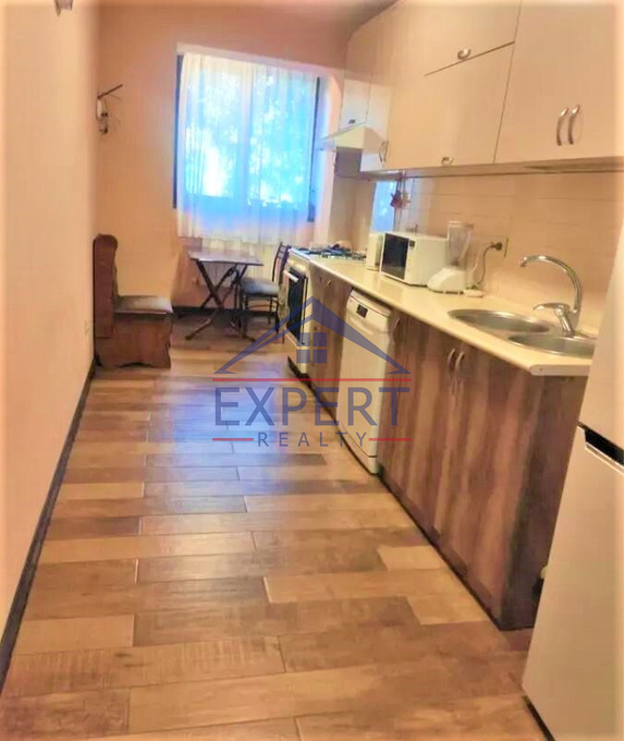 ԴԱՎԹԱՇԵՆ, ՏԻԳՐԱՆ ՊԵՏՐՈՍՅԱՆ ՓՈՂՈՑ, 3 ՍԵՆՅԱԿ