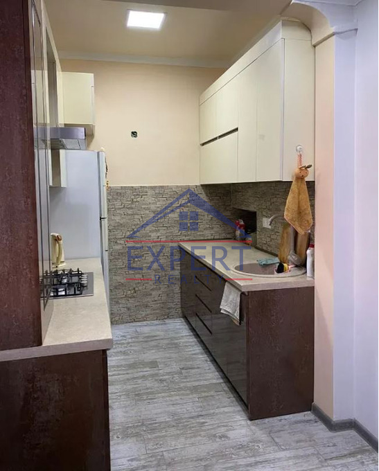 ԱՋԱՓՆՅԱԿ, ՀԱԼԱԲՅԱՆ ՓՈՂՈՑ, 3 ՍԵՆՅԱԿ