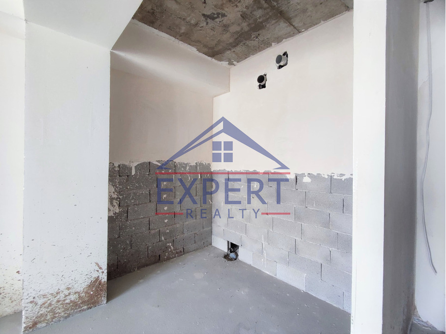 ԱՐԱԲԿԻՐ, ԿՈՄԻՏԱՍԻ ՊՈՂՈՏԱ, 3 ՍԵՆՅԱԿ