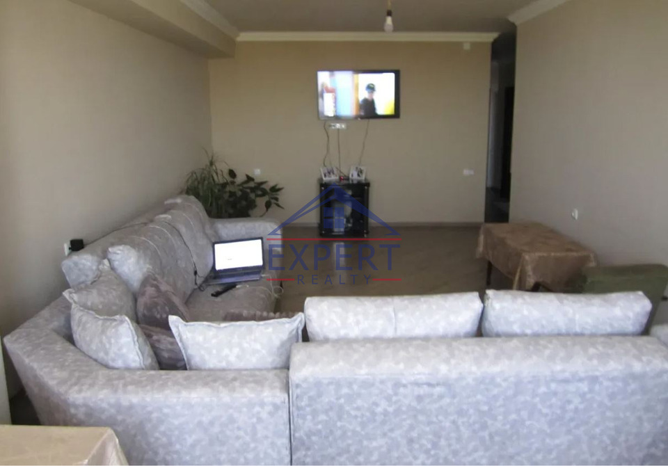 ՔԱՆԱՔԵՌ ԶԵՅԹՈՒՆ, ԶԱՔԱՐԻԱ ՍԱՐԿԱՎԱԳԻ ՓՈՂՈՑ, 4 ՍԵՆՅԱԿ