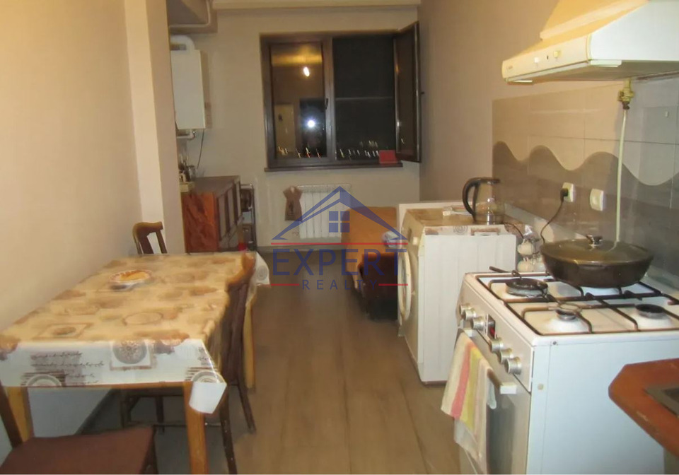 ՔԱՆԱՔԵՌ ԶԵՅԹՈՒՆ, ԶԱՔԱՐԻԱ ՍԱՐԿԱՎԱԳԻ ՓՈՂՈՑ, 4 ՍԵՆՅԱԿ