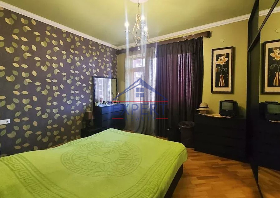 ԿԵՆՏՐՈՆ, ԱՐԳԻՇՏԻ ՓՈՂՈՑ, 2 ՍԵՆՅԱԿ