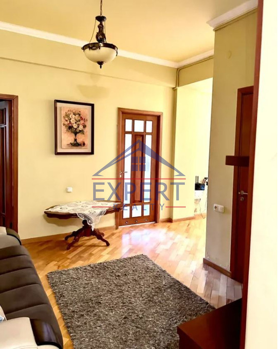 ԿԵՆՏՐՈՆ, ԱՐԳԻՇՏԻ ՓՈՂՈՑ, 2 ՍԵՆՅԱԿ