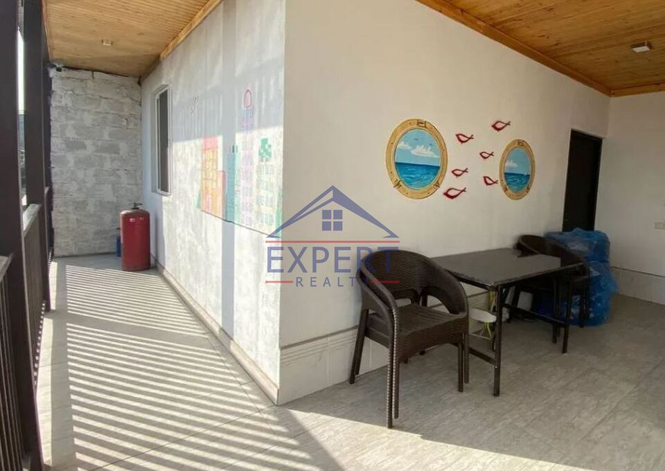 Երկու հարկանի թաունհաուզ Ղափանցյան փողոցում Արաբկիրում