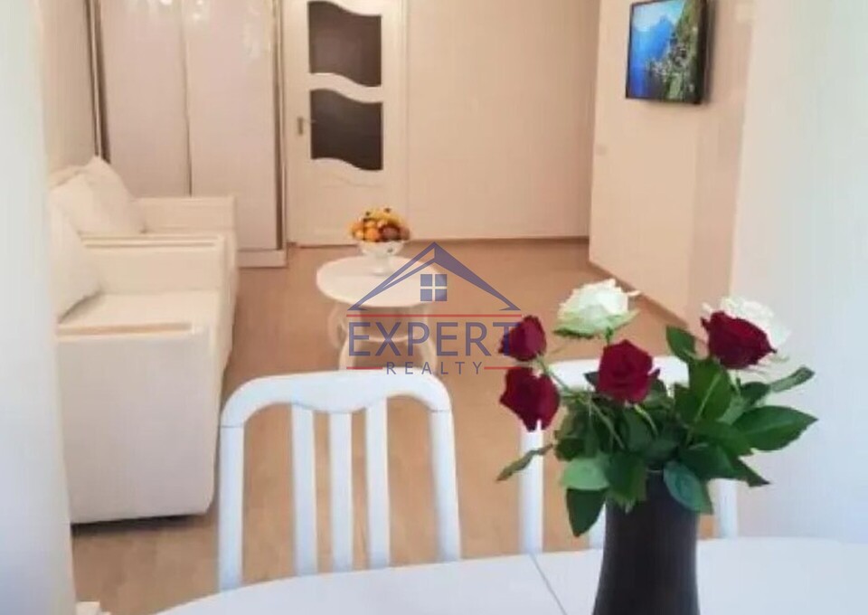 ԿԵՆՏՐՈՆ, ԶԱՔՅԱՆ ՓՈՂՈՑ, 3 ՍԵՆՅԱԿ