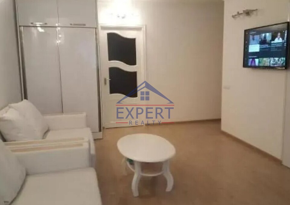 ԿԵՆՏՐՈՆ, ԶԱՔՅԱՆ ՓՈՂՈՑ, 3 ՍԵՆՅԱԿ