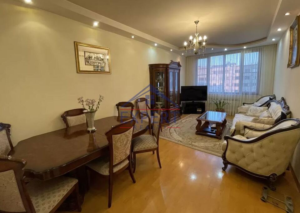 ԱՐԱԲԿԻՐ, ՎԱՂԱՐՇ ՎԱՂԱՐՇՅԱՆ ՓՈՂՈՑ, 4 ՍԵՆՅԱԿ