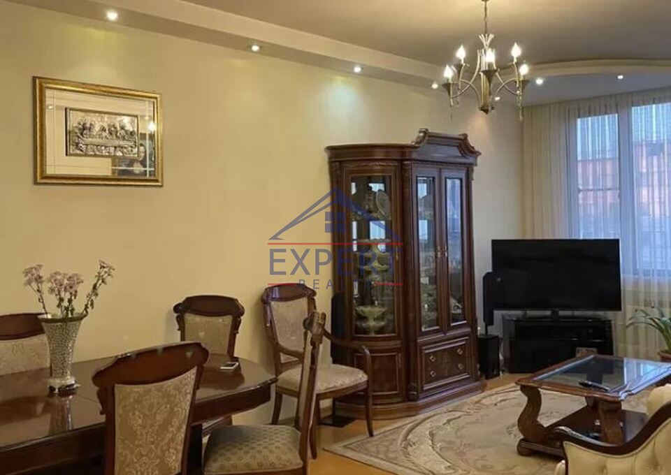 ԱՐԱԲԿԻՐ, ՎԱՂԱՐՇ ՎԱՂԱՐՇՅԱՆ ՓՈՂՈՑ, 4 ՍԵՆՅԱԿ