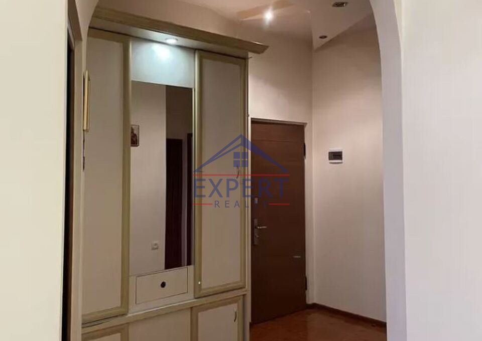 ԱՐԱԲԿԻՐ, ՎԱՂԱՐՇ ՎԱՂԱՐՇՅԱՆ ՓՈՂՈՑ, 4 ՍԵՆՅԱԿ