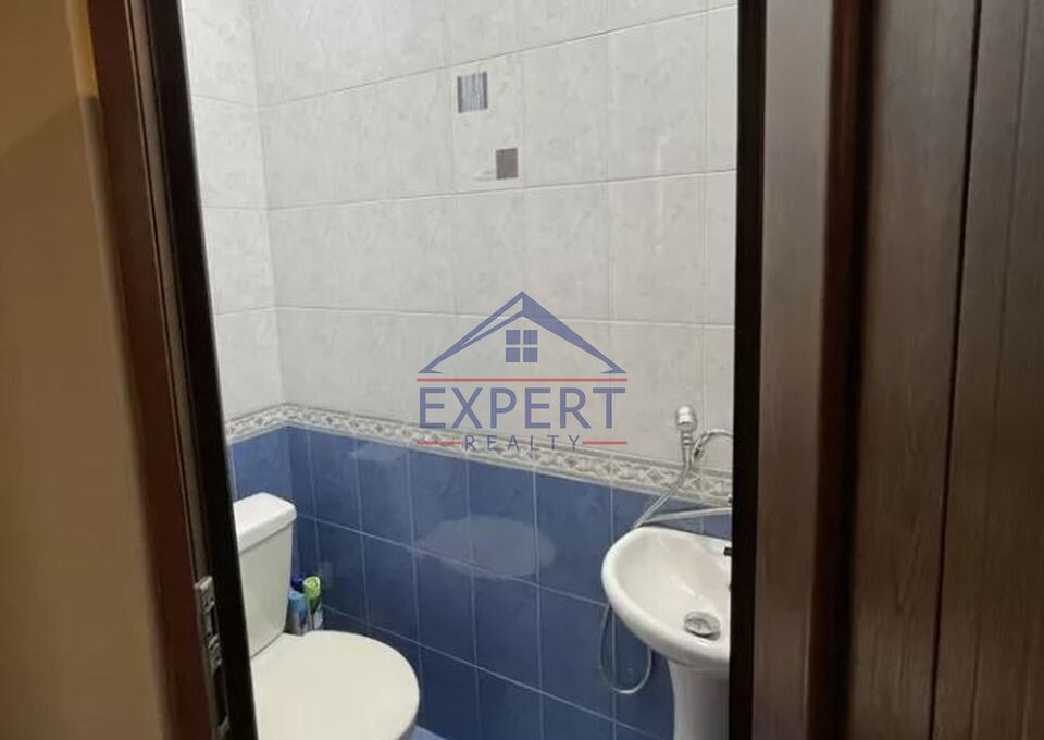 ԱՐԱԲԿԻՐ, ՎԱՂԱՐՇ ՎԱՂԱՐՇՅԱՆ ՓՈՂՈՑ, 4 ՍԵՆՅԱԿ