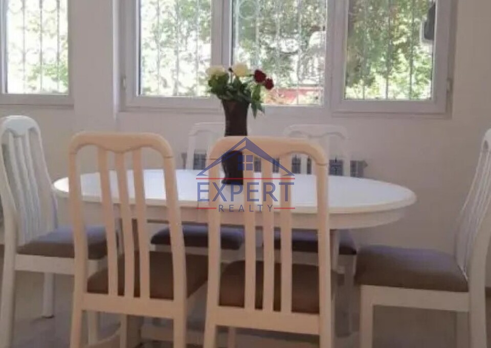 ԿԵՆՏՐՈՆ, ԶԱՔՅԱՆ ՓՈՂՈՑ, 3 ՍԵՆՅԱԿ