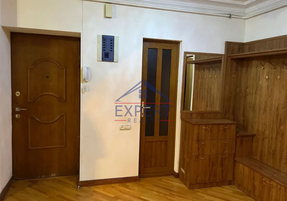 ԱՐԱԲԿԻՐ, ԱՐԱՄ ԽԱՉԱՏՐՅԱՆ ՓՈՂՈՑ, 2 ՍԵՆՅԱԿ