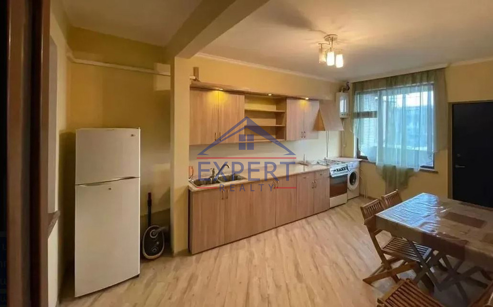 ԱՐԱԲԿԻՐ, ԱՎԵՏԻՍ ԱՀԱՐՈՆՅԱՆ ՓՈՂՈՑ, 3 ՍԵՆՅԱԿ