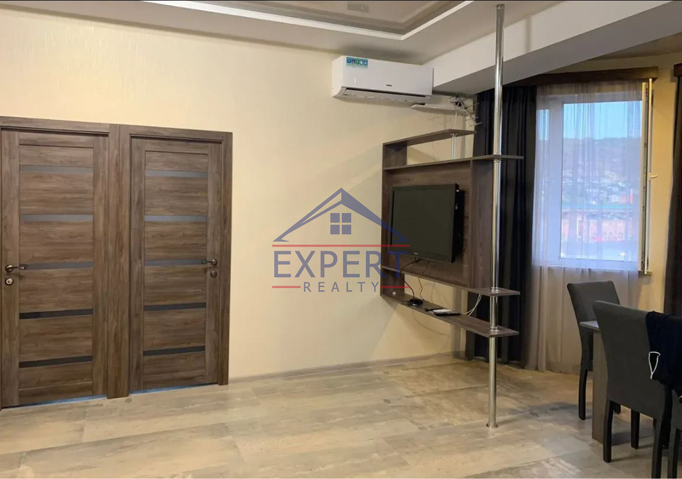 ԿԵՆՏՐՈՆ, ԱԼԵՔ ՄԱՆՈՒԿՅԱՆ ՓՈՂՈՑ,  3 ՍԵՆՅԱԿ