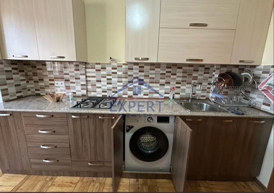 ԱՎԱՆ, ՍԱՅԱԹ ՆՈՎԱ ԹԱՂԱՄԱՍ, 2 ՍԵՆՅԱԿ