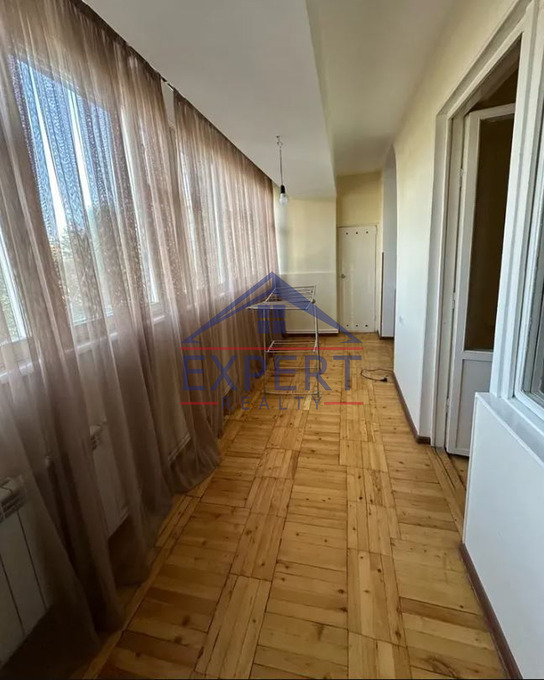 ԱՎԱՆ, ՍԱՅԱԹ ՆՈՎԱ ԹԱՂԱՄԱՍ, 2 ՍԵՆՅԱԿ