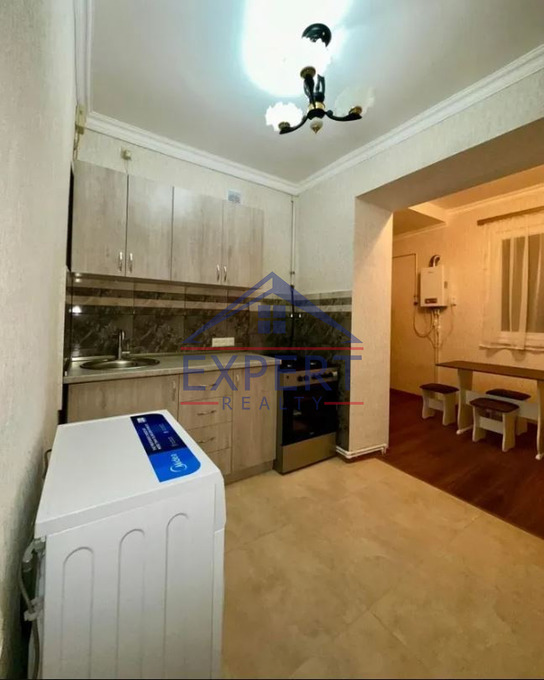 ԱՐԱԲԿԻՐ, ԳՐԻԲՈՅԵԴՈՎԻ ՓՈՂՈՑ, 2 ՍԵՆՅԱԿ