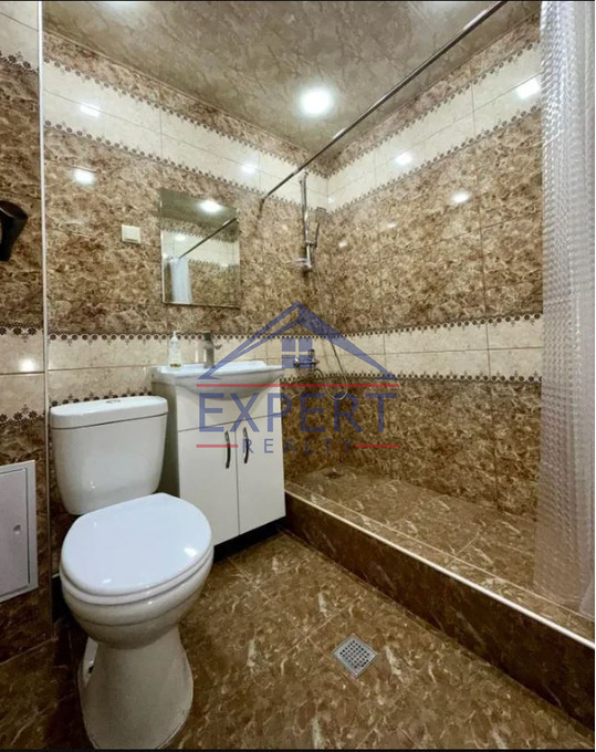 ԱՐԱԲԿԻՐ, ԳՐԻԲՈՅԵԴՈՎԻ ՓՈՂՈՑ, 2 ՍԵՆՅԱԿ